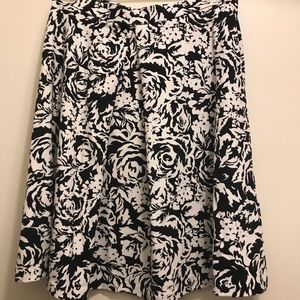 Adrienne Vittadini A line skirt size s
